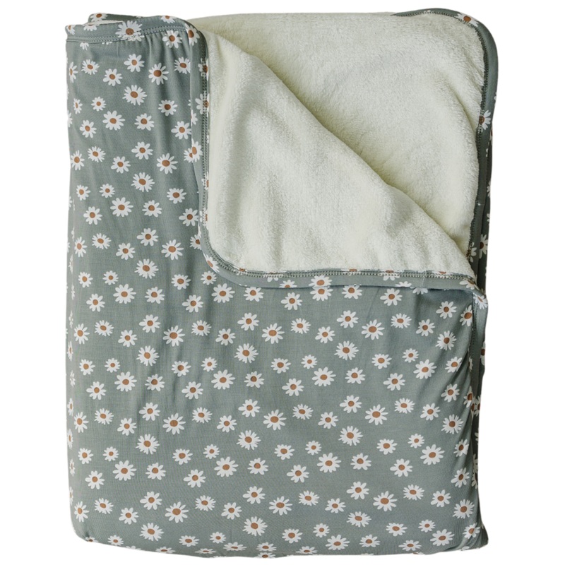 Light Green Daisy Bamboo Fleece Quilt