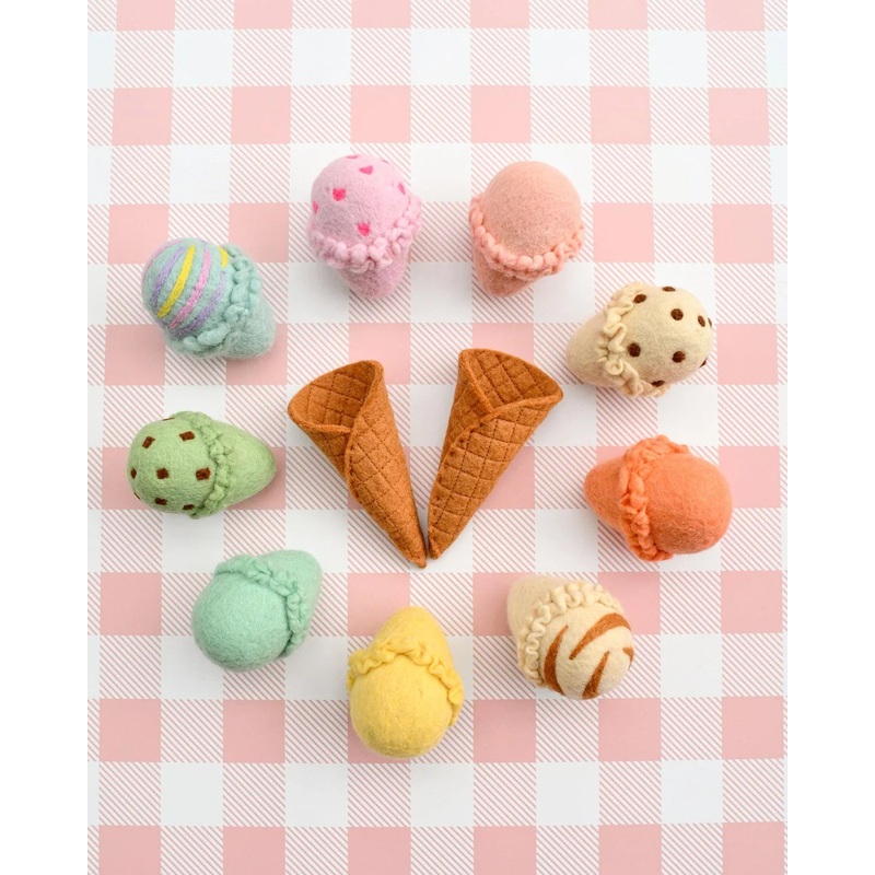 Felt Ice Cream Set, Waffle Cones and 9 Ice Cream Scoops