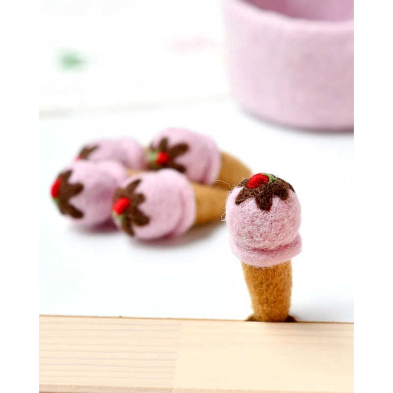 Felt Ice Cream, Strawberry with Chocolate Sauce