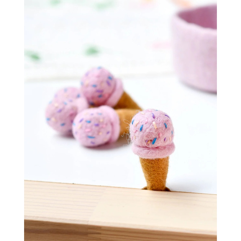 Felt Ice Cream, Strawberry with Sprinkles