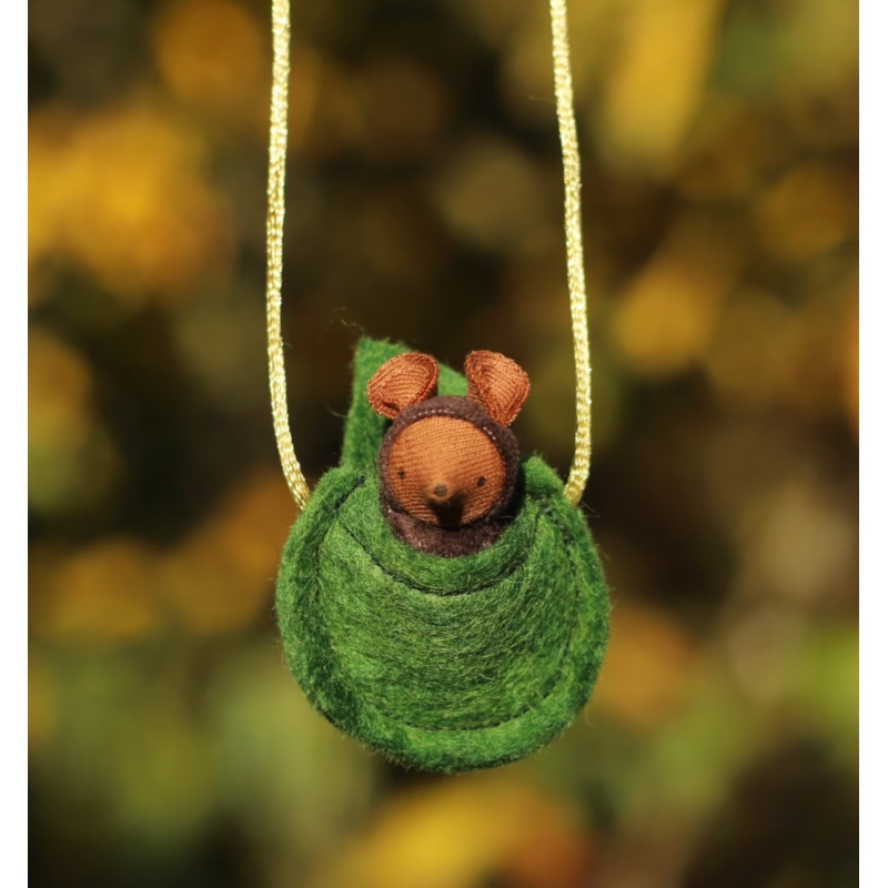 Fairyshadow Critter Necklace, Brown Mouse