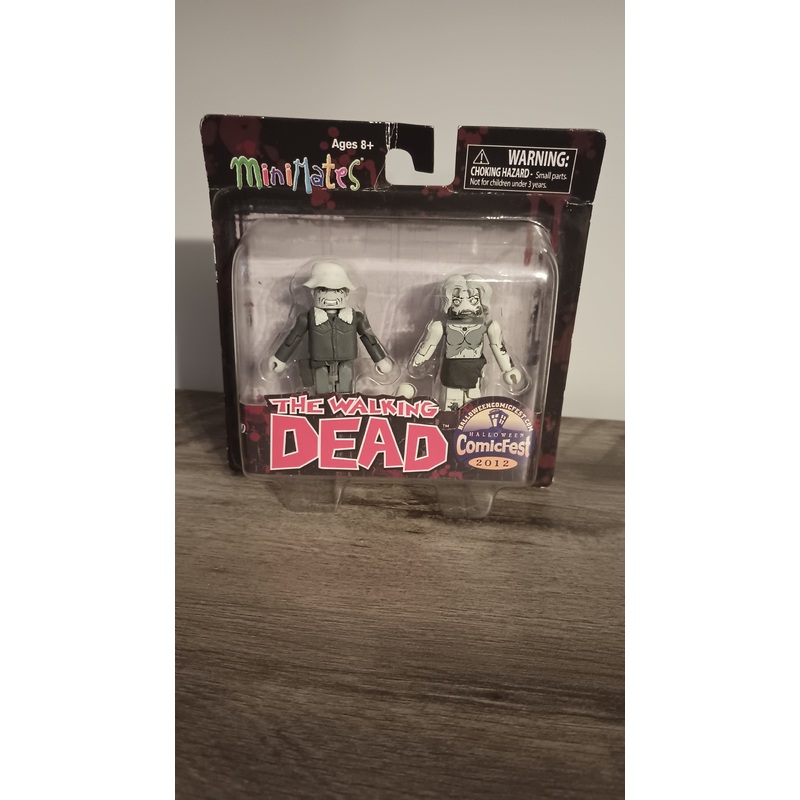 The walking Dead minimates white coat Dale and female zombie