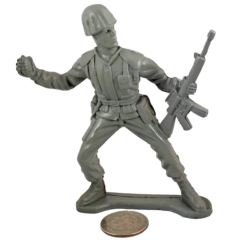 Large Army Soldier Throwing Grenade – Grey